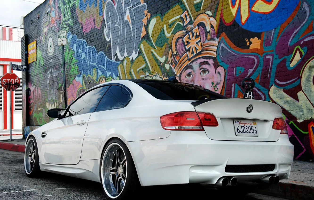 Photo wallpaper white, wall, street, graffiti, BMW