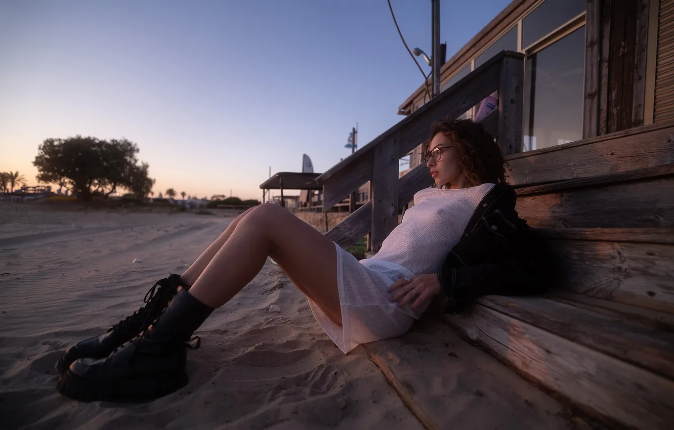 Photo wallpaper sand, beach, girl, pose, dress, glasses, legs, curls