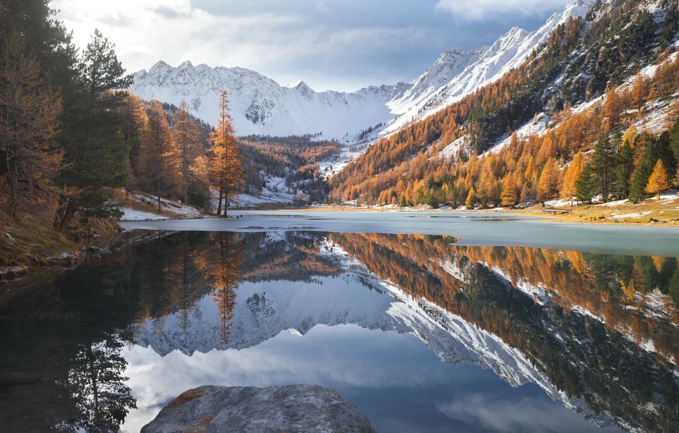 Photo wallpaper autumn, snow, reflection, pond