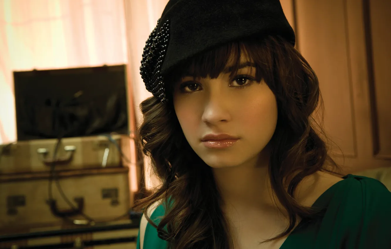 Photo wallpaper sadness, brown hair, celebrity, brown-eyed, Demi Lovato, Demi Lovato, actress