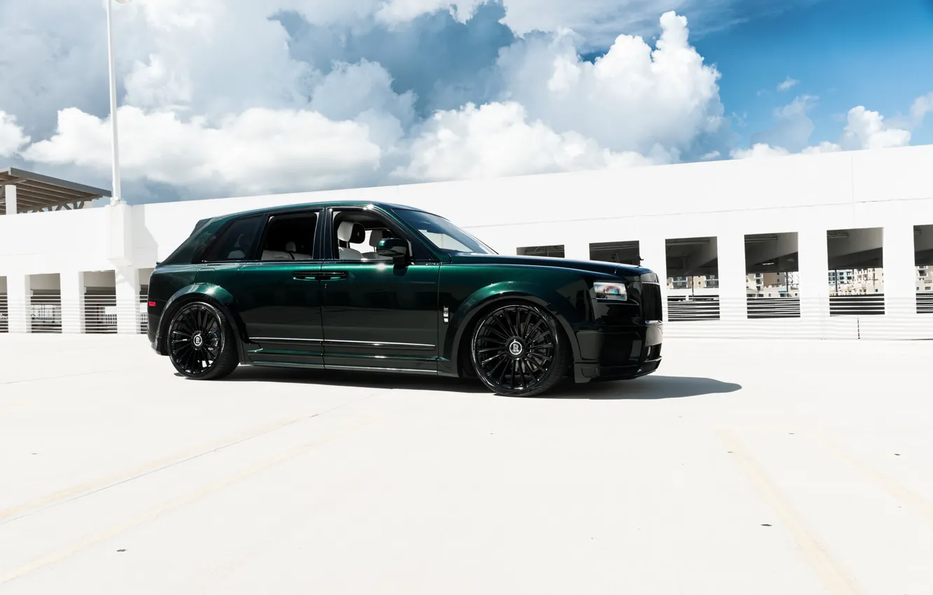 Photo wallpaper Rolls Royce, Green, Side, Cullinan, Rolls Royce Cullinan