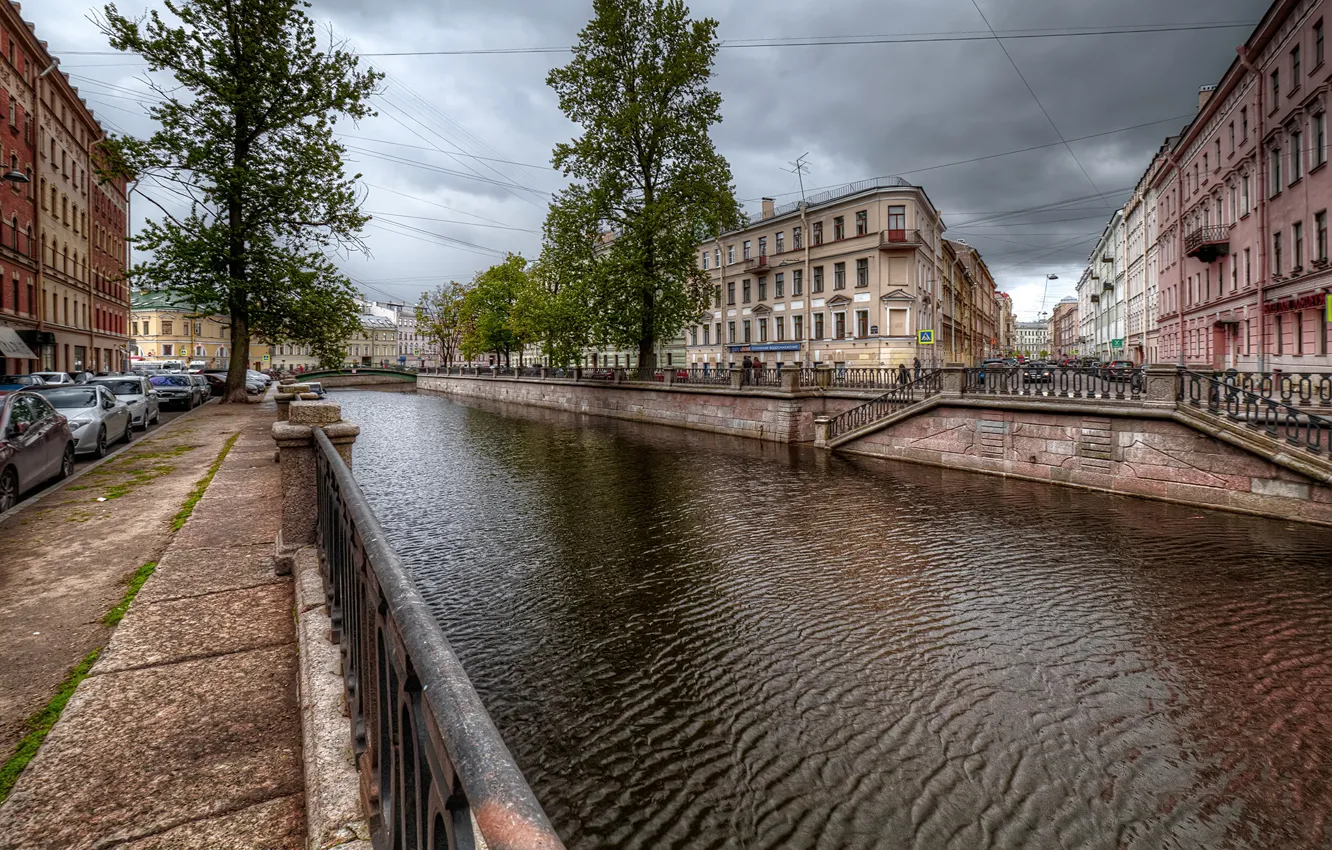 Photo wallpaper machine, trees, clouds, overcast, people, home, Saint Petersburg, Russia