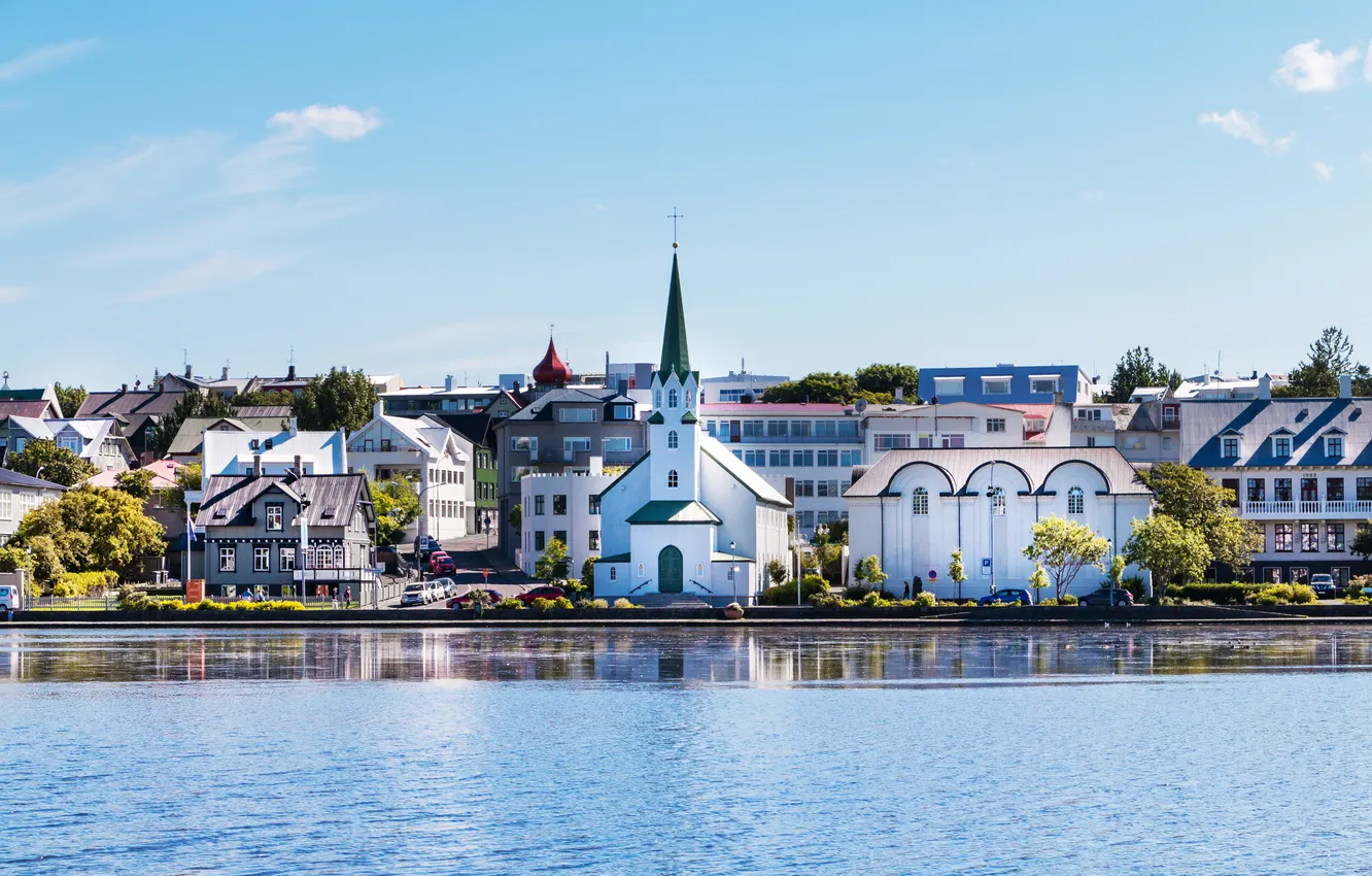 Photo wallpaper Europe, lake, houses, Iceland, Reykjavik, promenade, Embankment, spinning