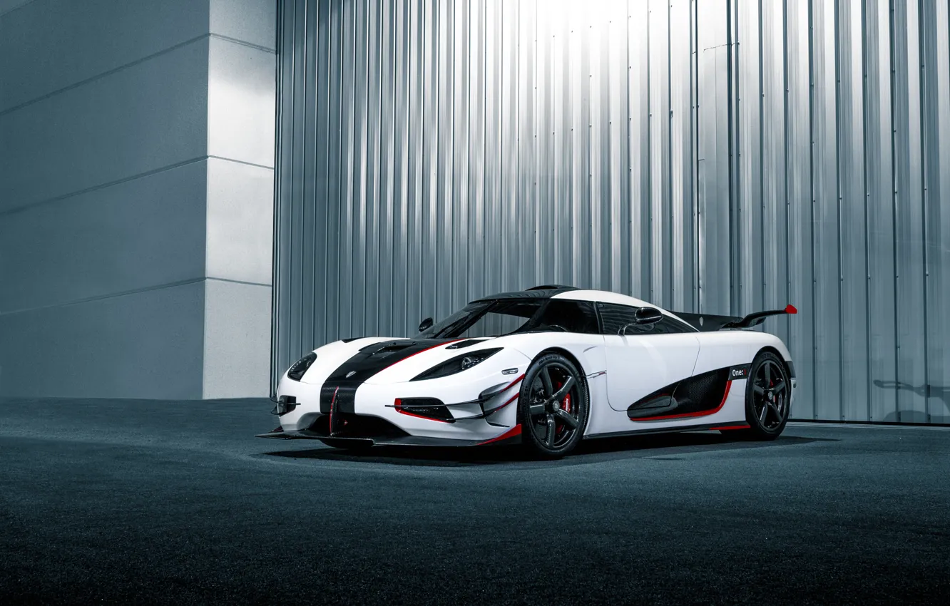 Photo wallpaper Koenigsegg, white, One