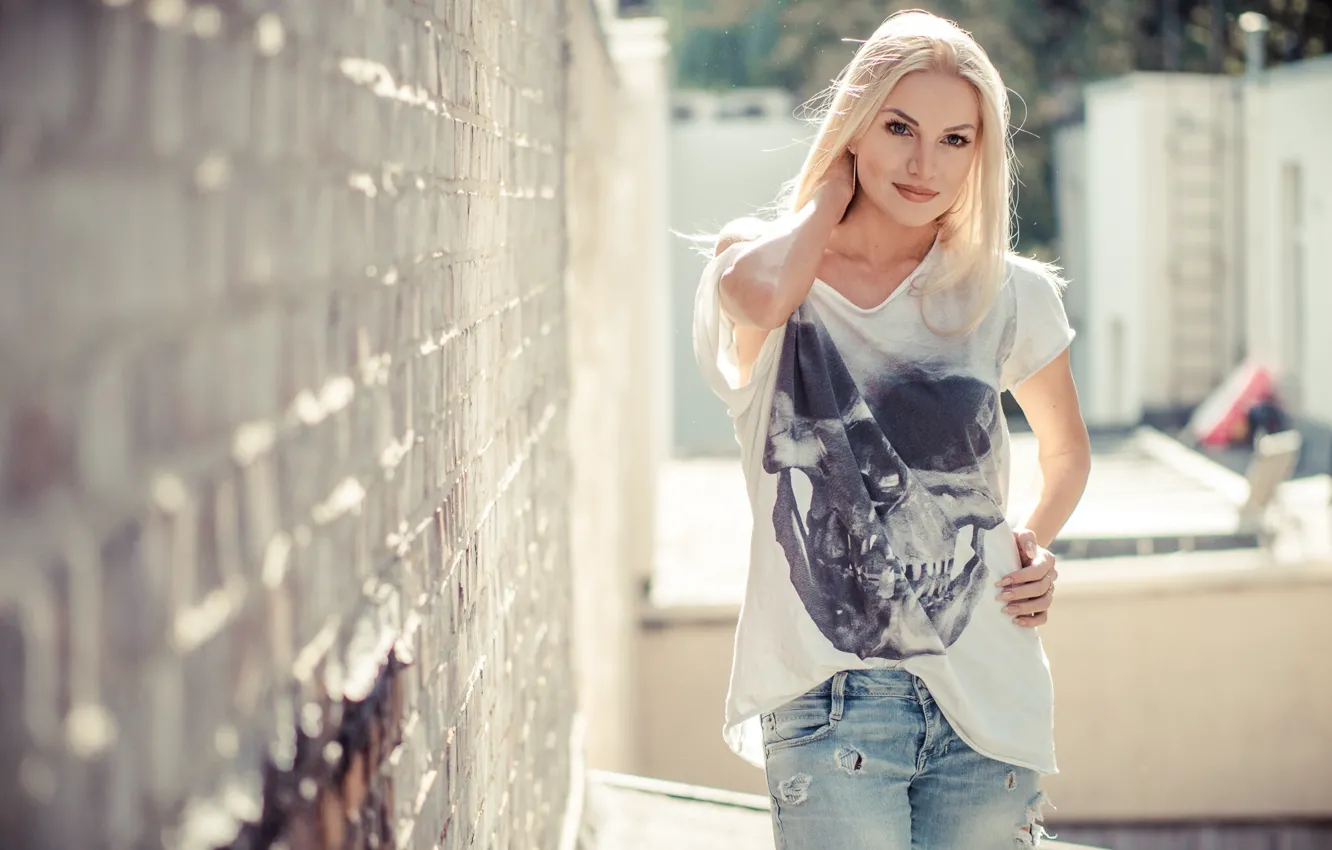 Photo wallpaper style, model, skull, jeans, t-shirt, Katja Kalugina