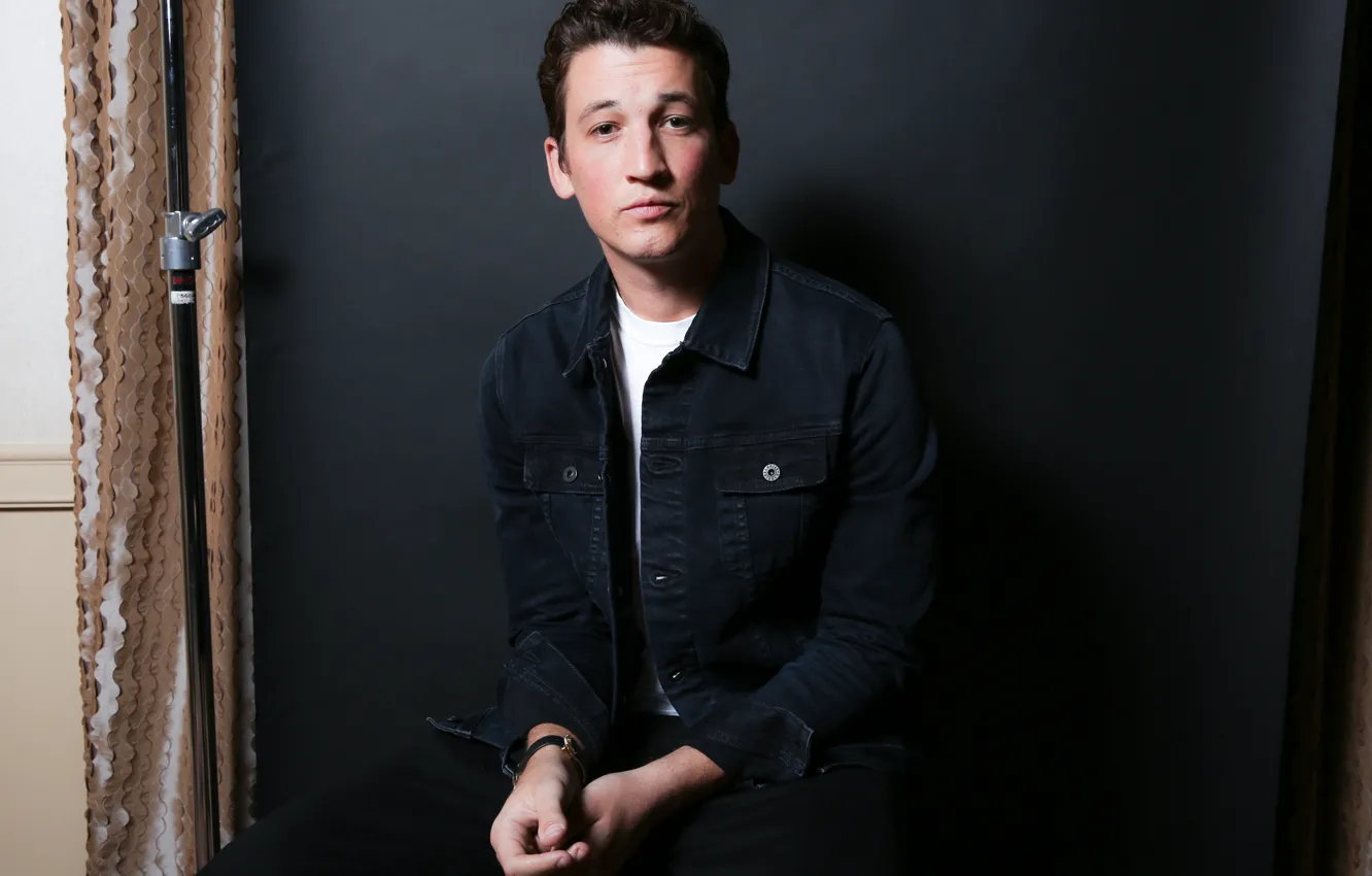Photo wallpaper portrait, actor, shirt, photoshoot, Miles Teller, Miles Teller, Bleed for This, Rich Fury