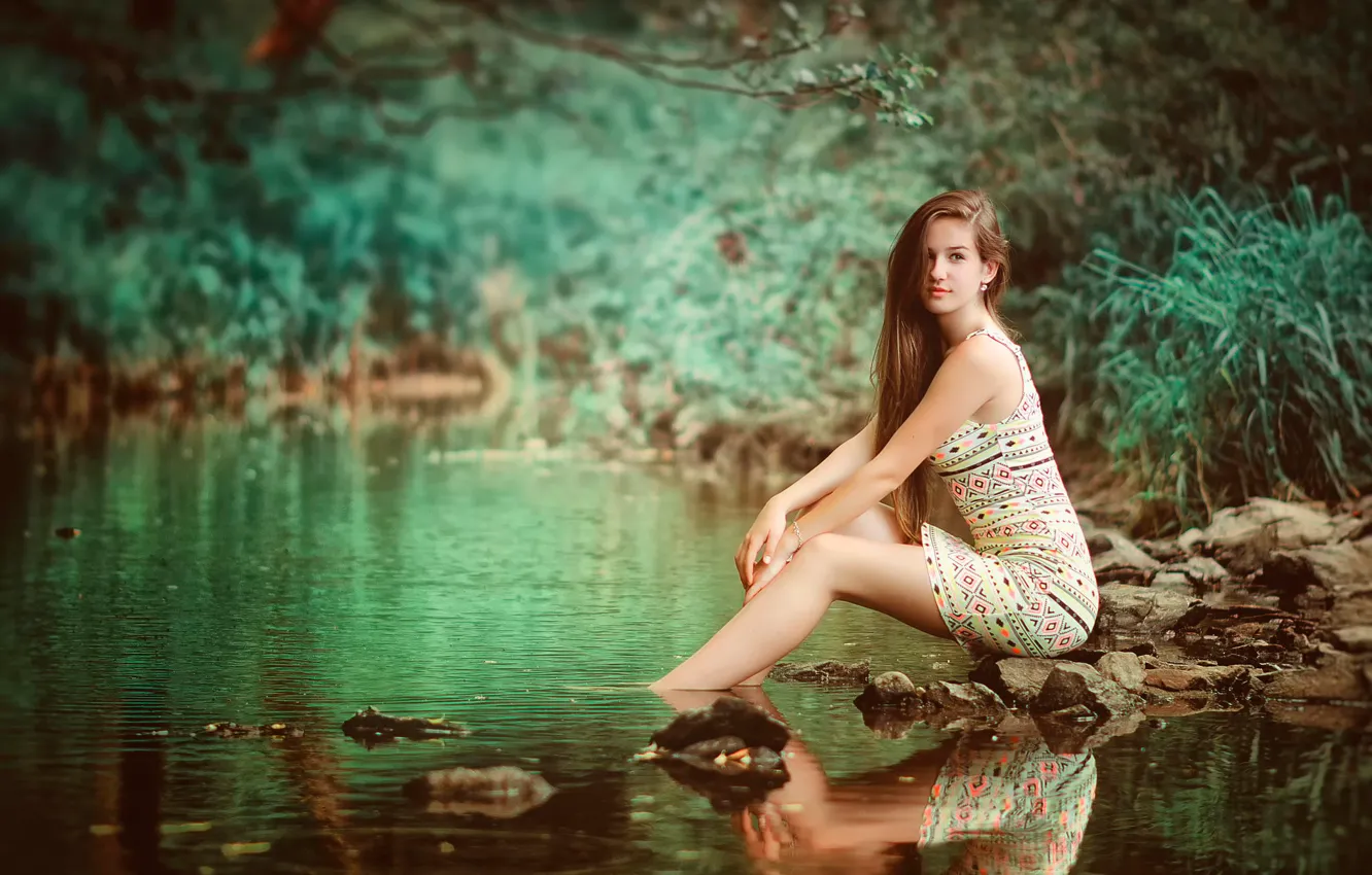Photo wallpaper river, figure, dress, Sára