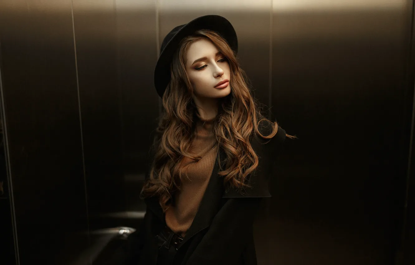 Photo wallpaper girl, pose, hat, brown hair, curls, Ivan Kovalev