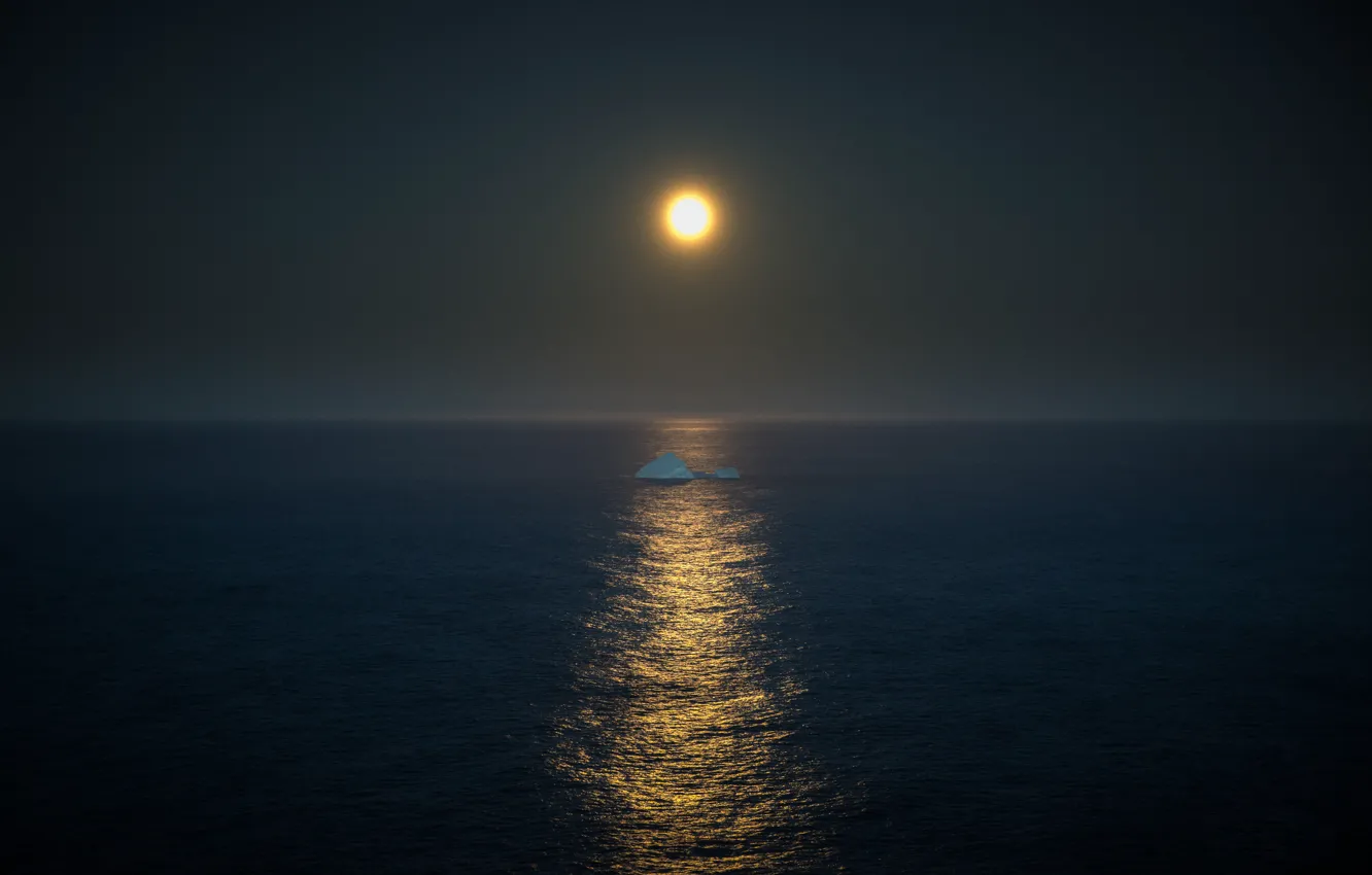 Photo wallpaper sea, light, reflection, mirror, iceberg, horizon, the gray sky, full moon