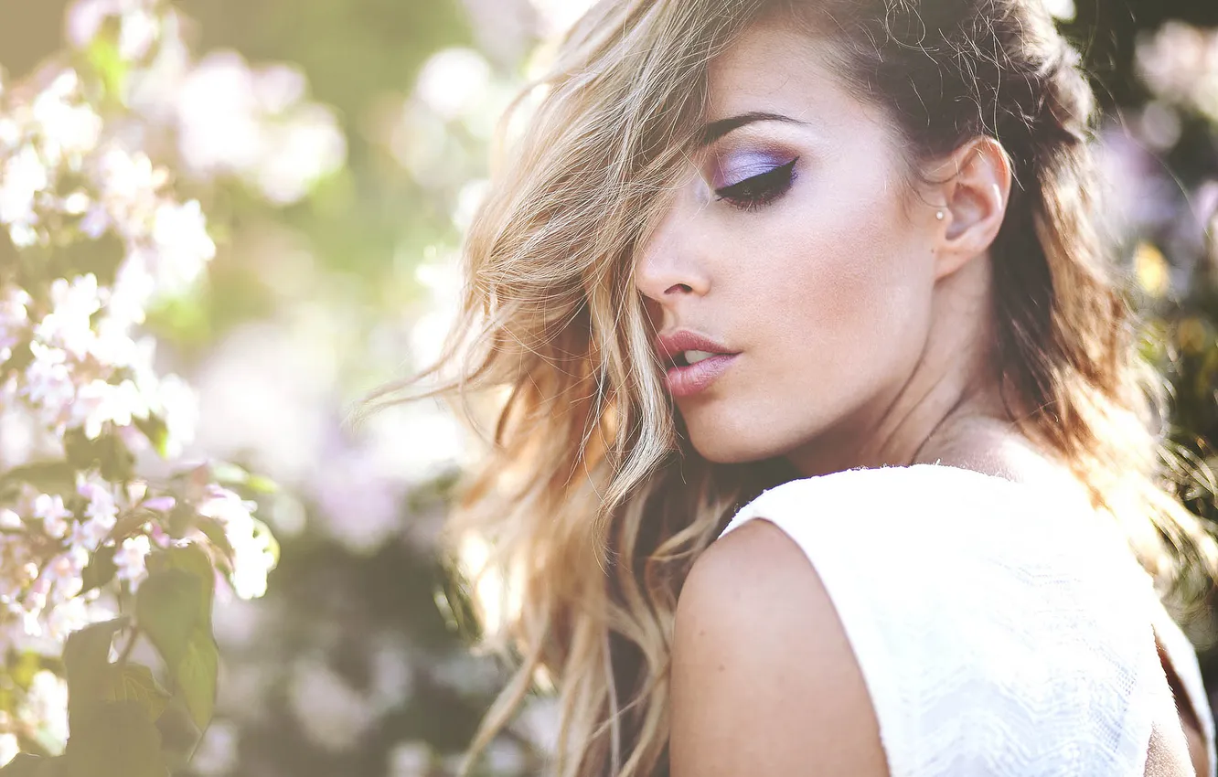 Photo wallpaper girl, makeup, blonde
