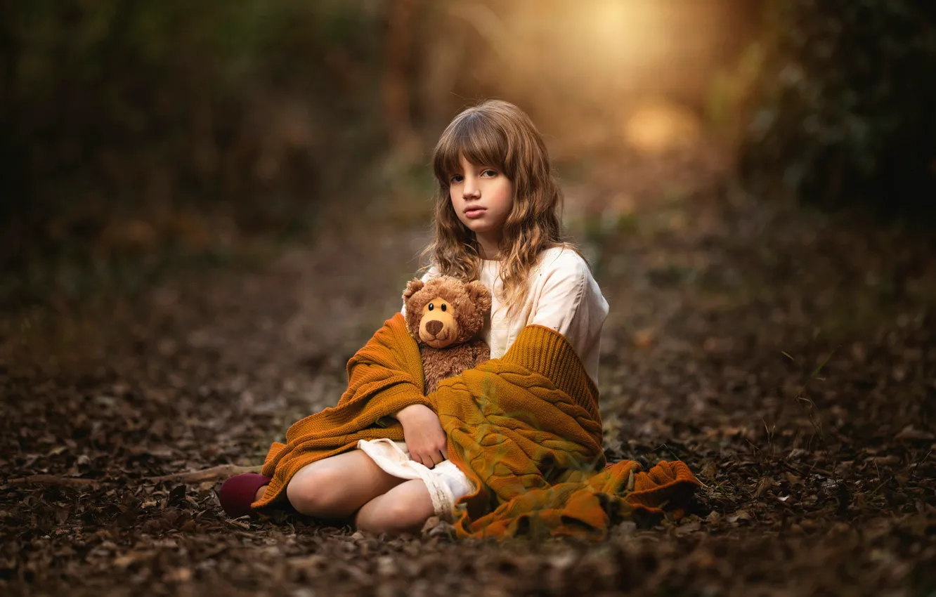 Photo wallpaper toy, girl, in the woods, Carmen Gabaldon