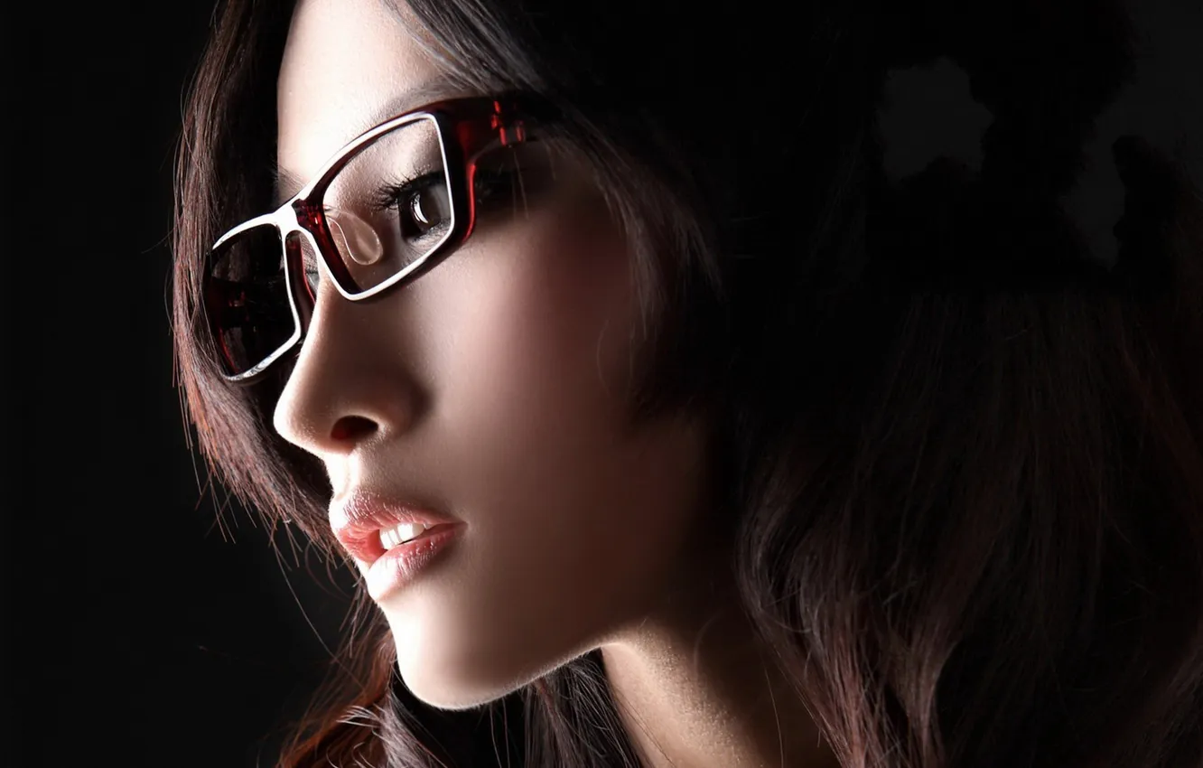 Photo wallpaper girl, face, brunette, glasses
