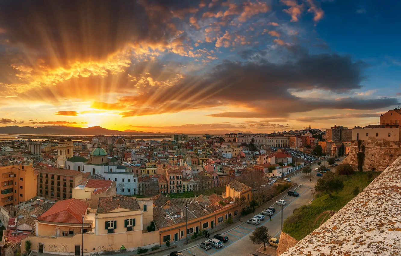 Photo wallpaper roof, sea, the sky, the sun, clouds, rays, dawn, street