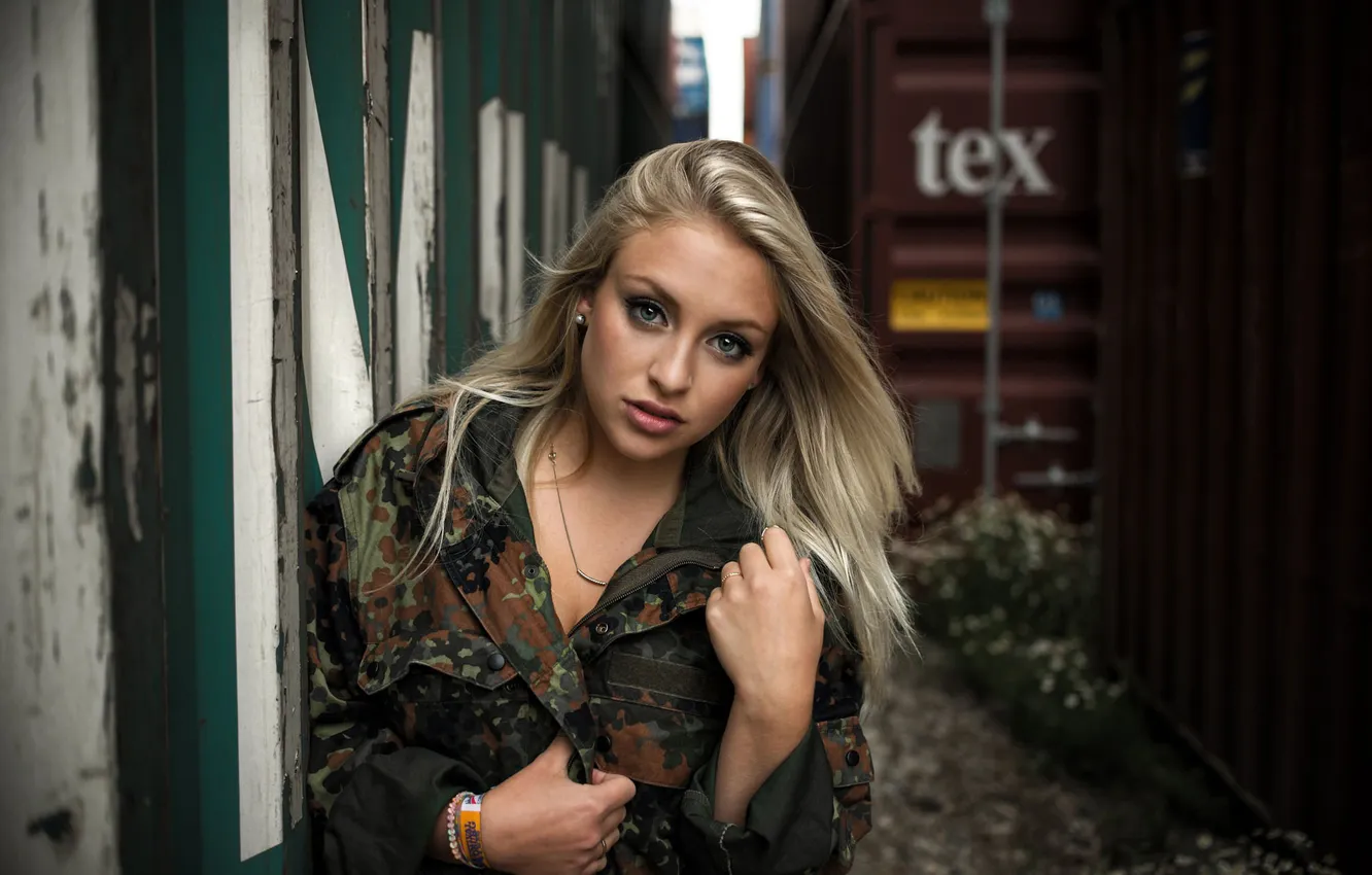 Photo wallpaper look, pose, model, portrait, hands, makeup, jacket, hairstyle