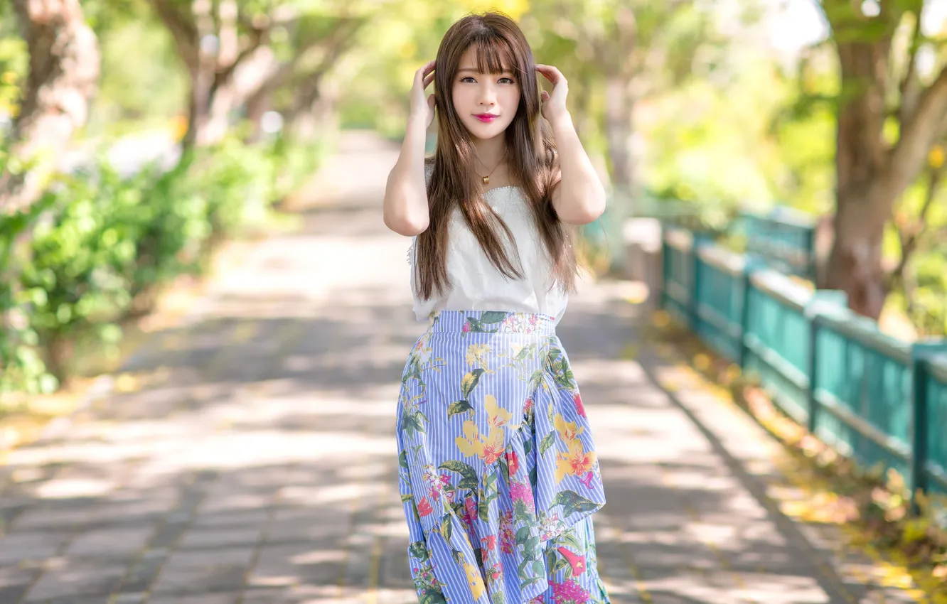 Photo wallpaper look, the sun, trees, pose, model, skirt, portrait, hands