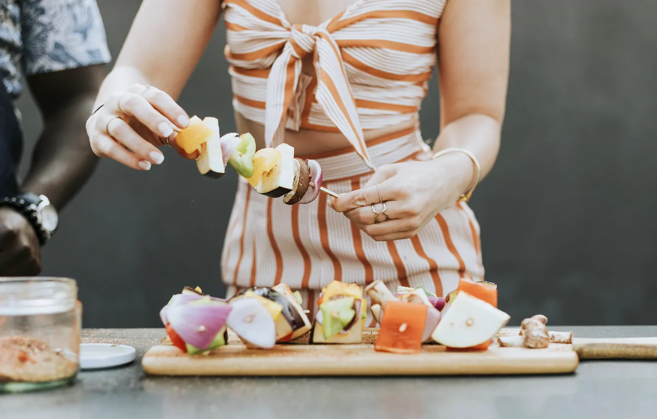 Photo wallpaper girl, hands, ring, vegetables, kebab