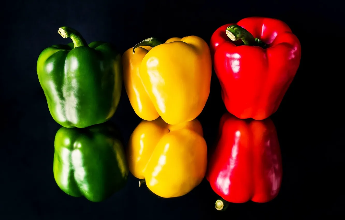 Photo wallpaper traffic light, pepper, vegetables