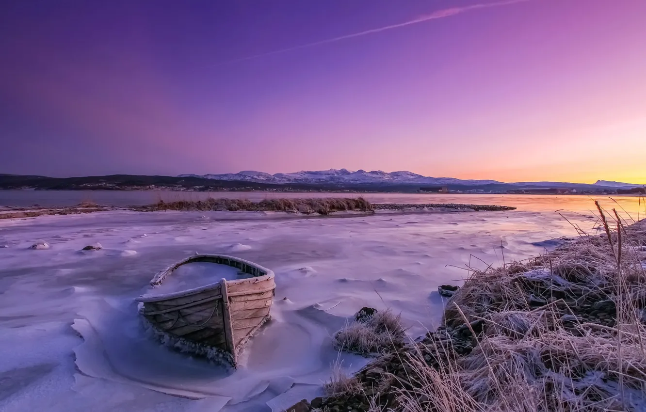 Photo wallpaper winter, sunset, lake, boat