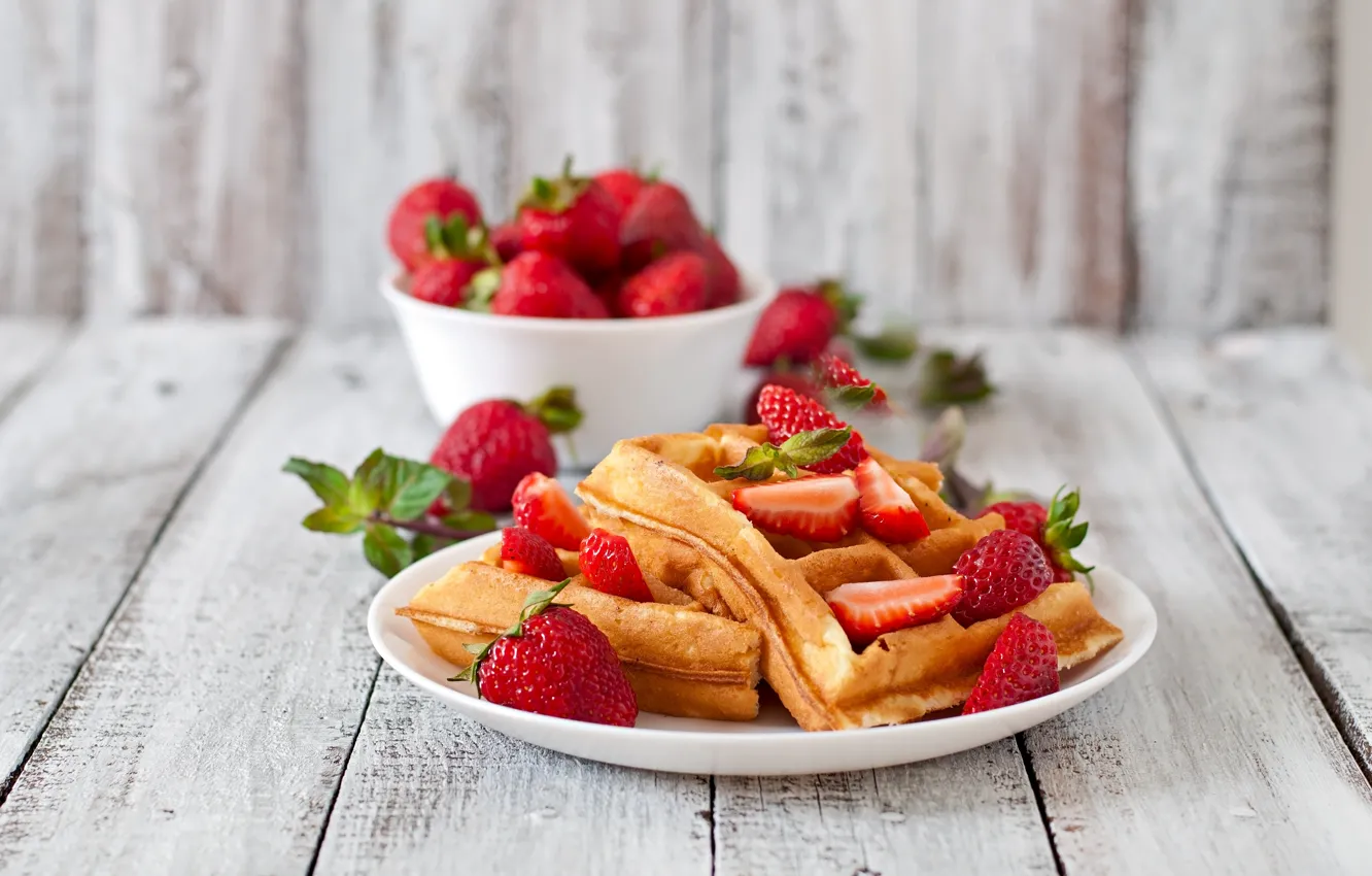 Photo wallpaper strawberry, plate, mint, waffles