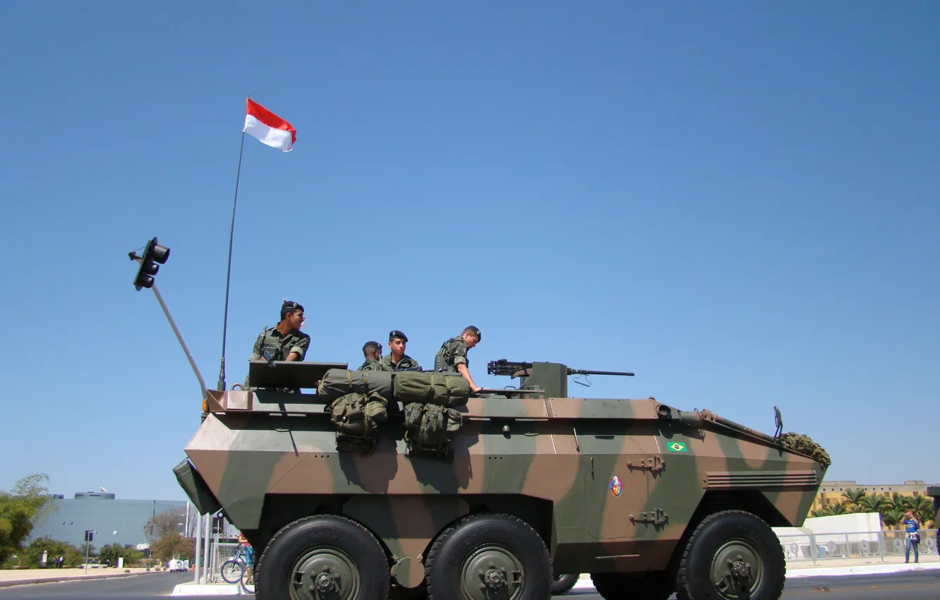 Photo wallpaper soldier, military, weapon, Brazil, armored, war material, armored vehicle, armed forces