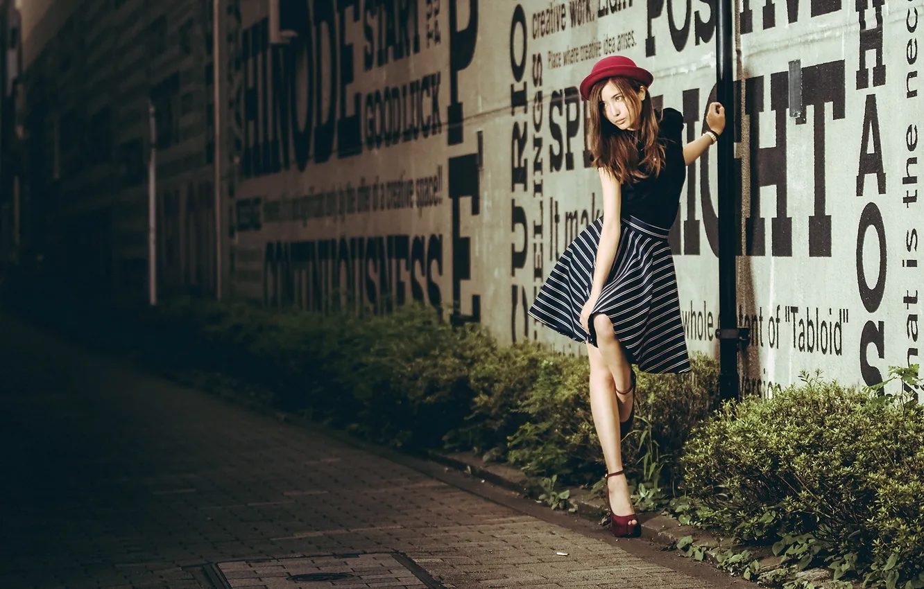 Photo wallpaper girl, night, street
