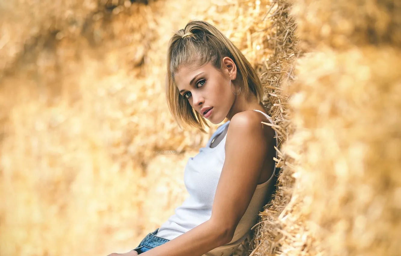 Photo wallpaper look, pose, model, portrait, jeans, makeup, Mike, hairstyle