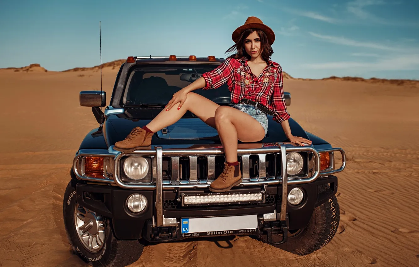 Photo wallpaper sand, machine, auto, girl, pose, feet, desert, shorts