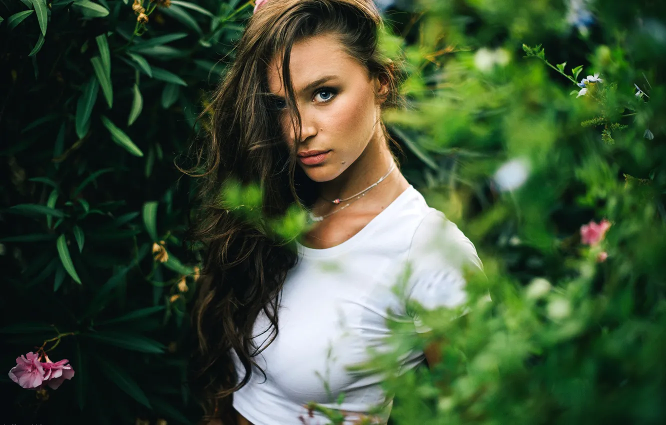 Photo wallpaper look, flowers, pose, model, portrait, makeup, Mike, hairstyle