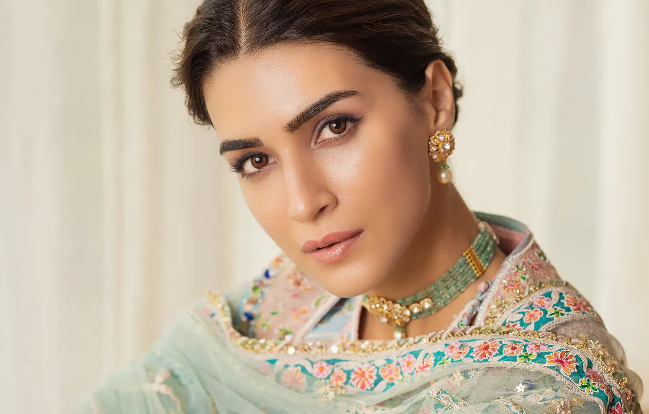 Photo wallpaper girl, hot, sexy, fashion, eyes, smile, beautiful, figure