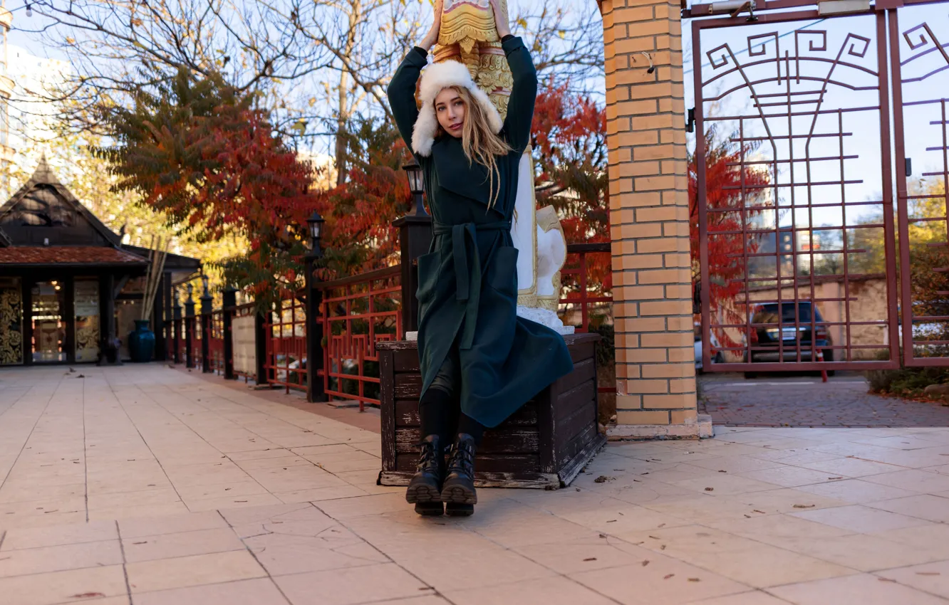 Photo wallpaper hot girl, trees, model, fence, sexy woman, posing, statue, gate