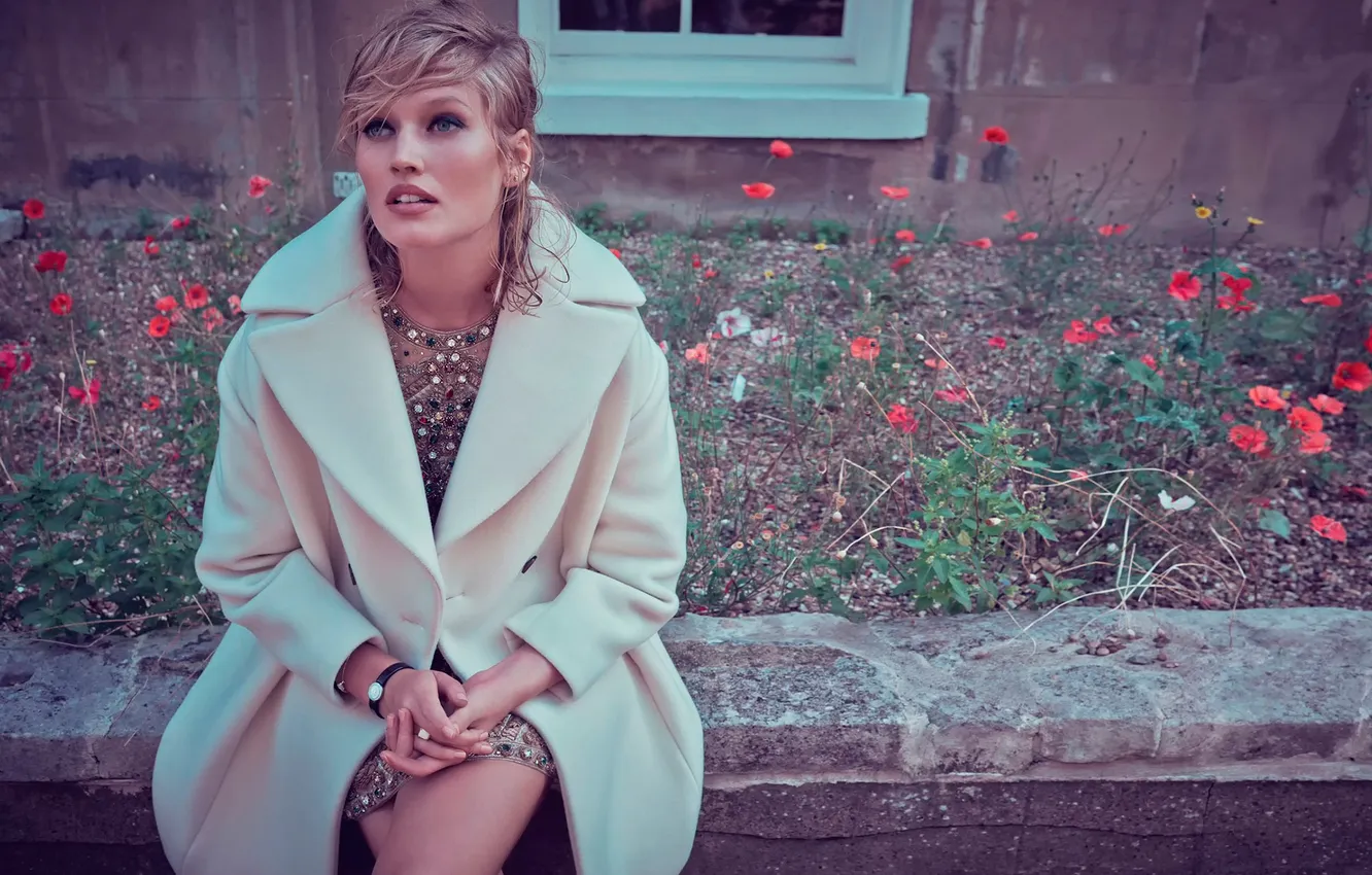 Photo wallpaper photoshoot, Toni Garrn, Toni Garrn, Harper's Bazaar