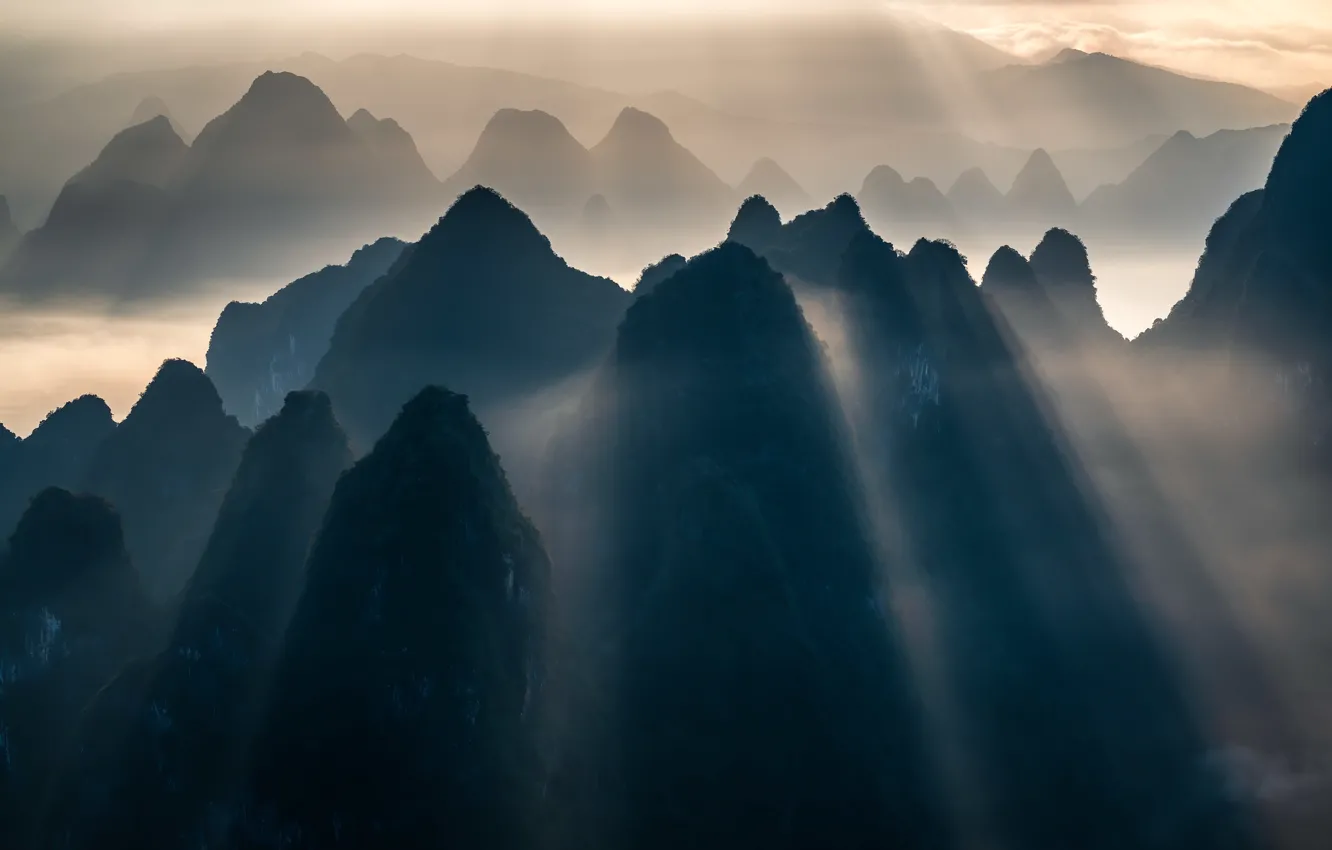 Photo wallpaper rays, mountains, fog, mountains, rays, fog, Ye Naing Wynn