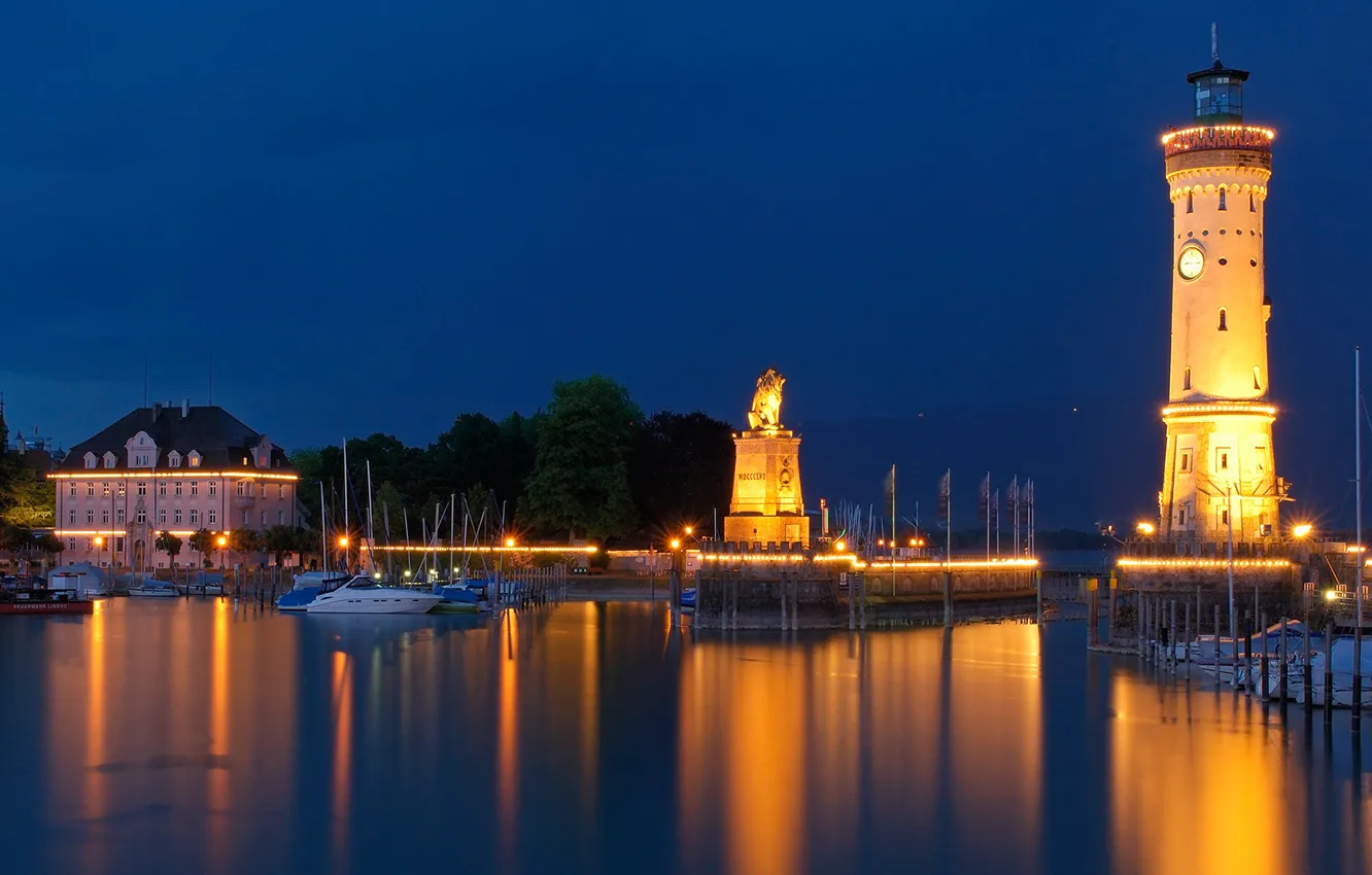 Photo wallpaper night, lights, lighthouse, Germany, Bayern, harbour, Lindau, Bavarian lion