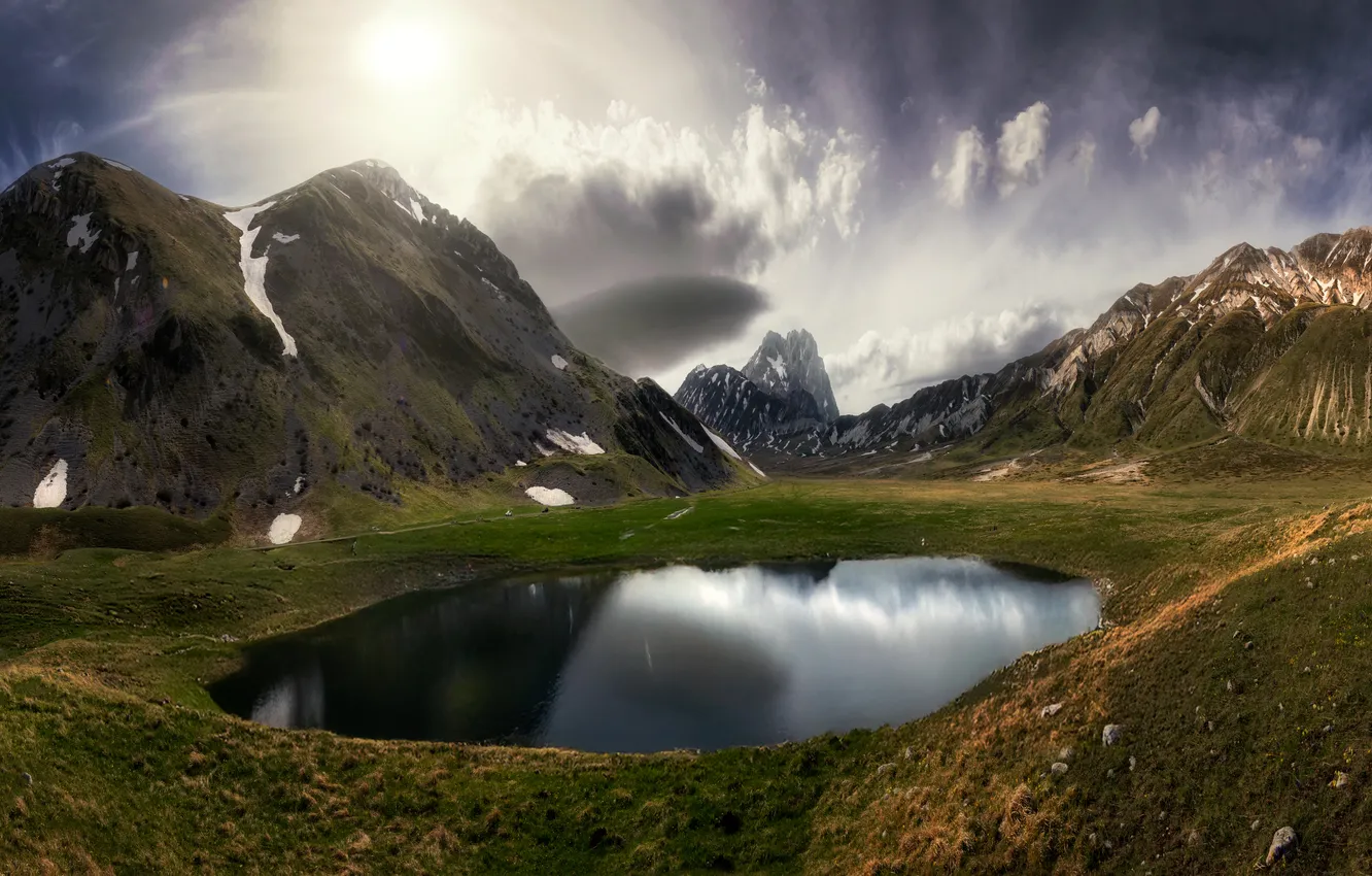 Photo wallpaper clouds, mountains, lake, Italy