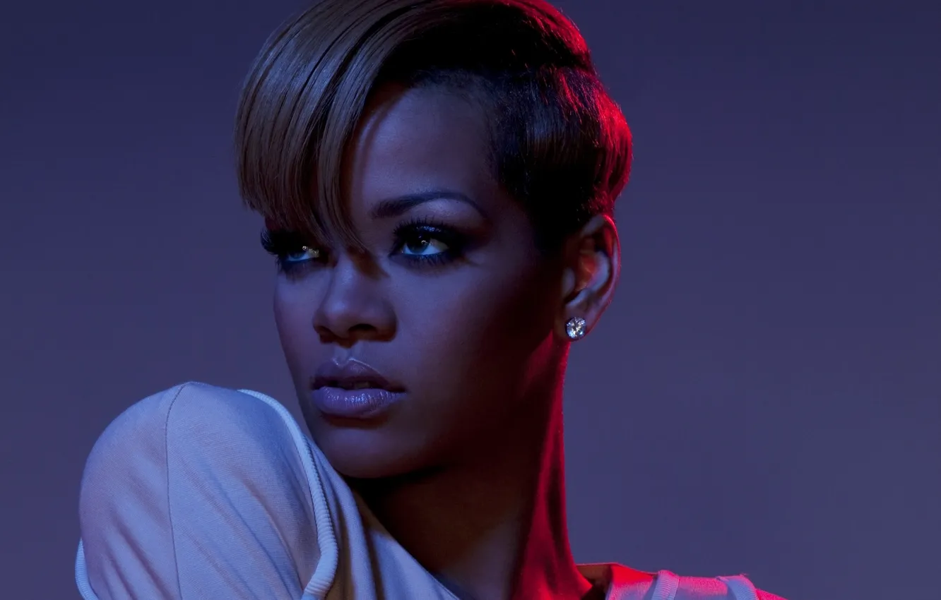 Photo wallpaper portrait, singer, Rihanna, celebrity, short hair