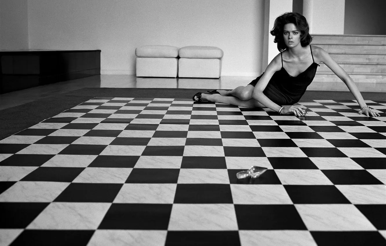 Photo wallpaper girl, floor, tube