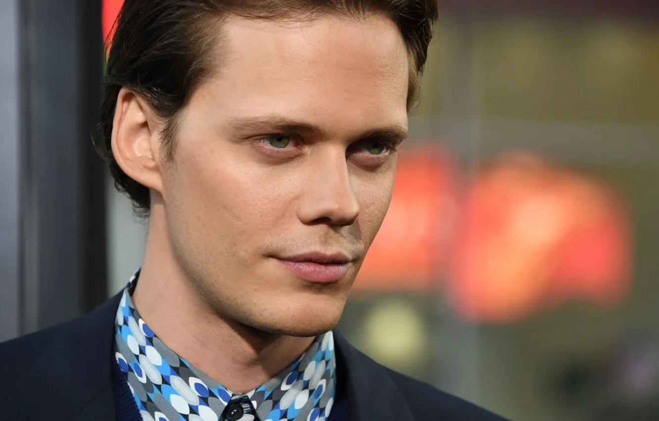 Photo wallpaper look, actor, Bill Skarsgard