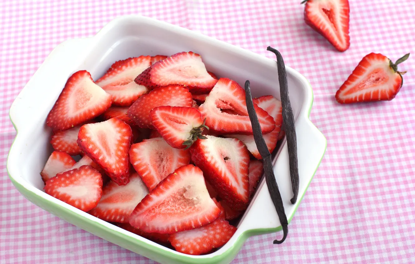 Photo wallpaper berries, strawberry, plate, red, vanilla