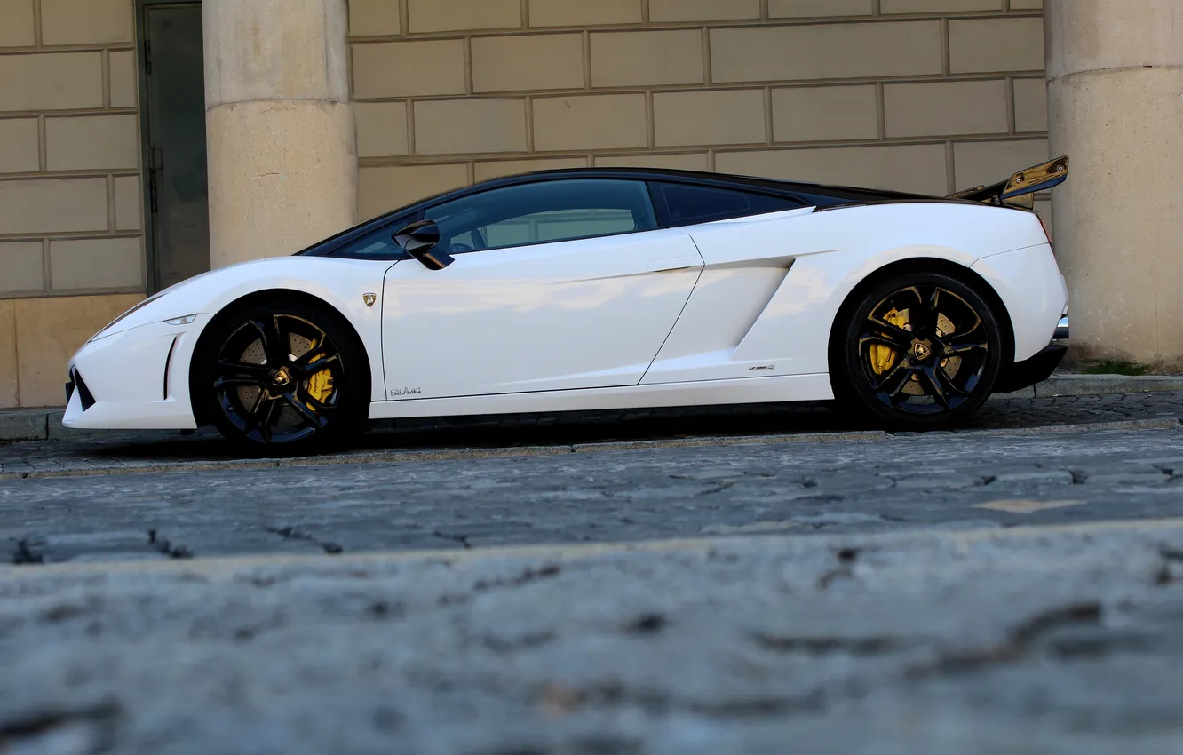 Photo wallpaper Lamborghini, wall, white, Gallardo, street, Supercar, lp560-4
