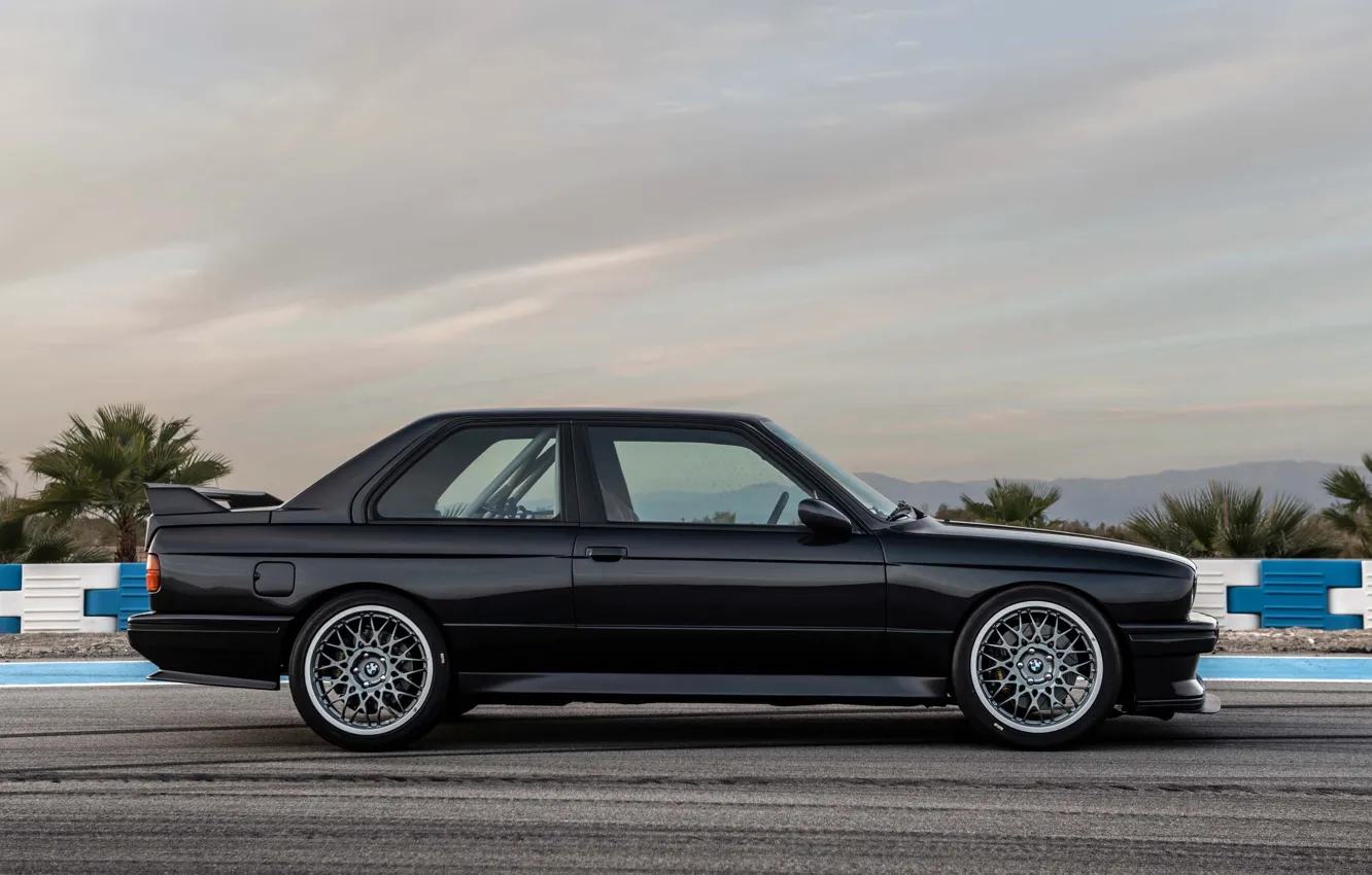 Photo wallpaper Black, Cramps, BMW E30 M3, Safety Frame