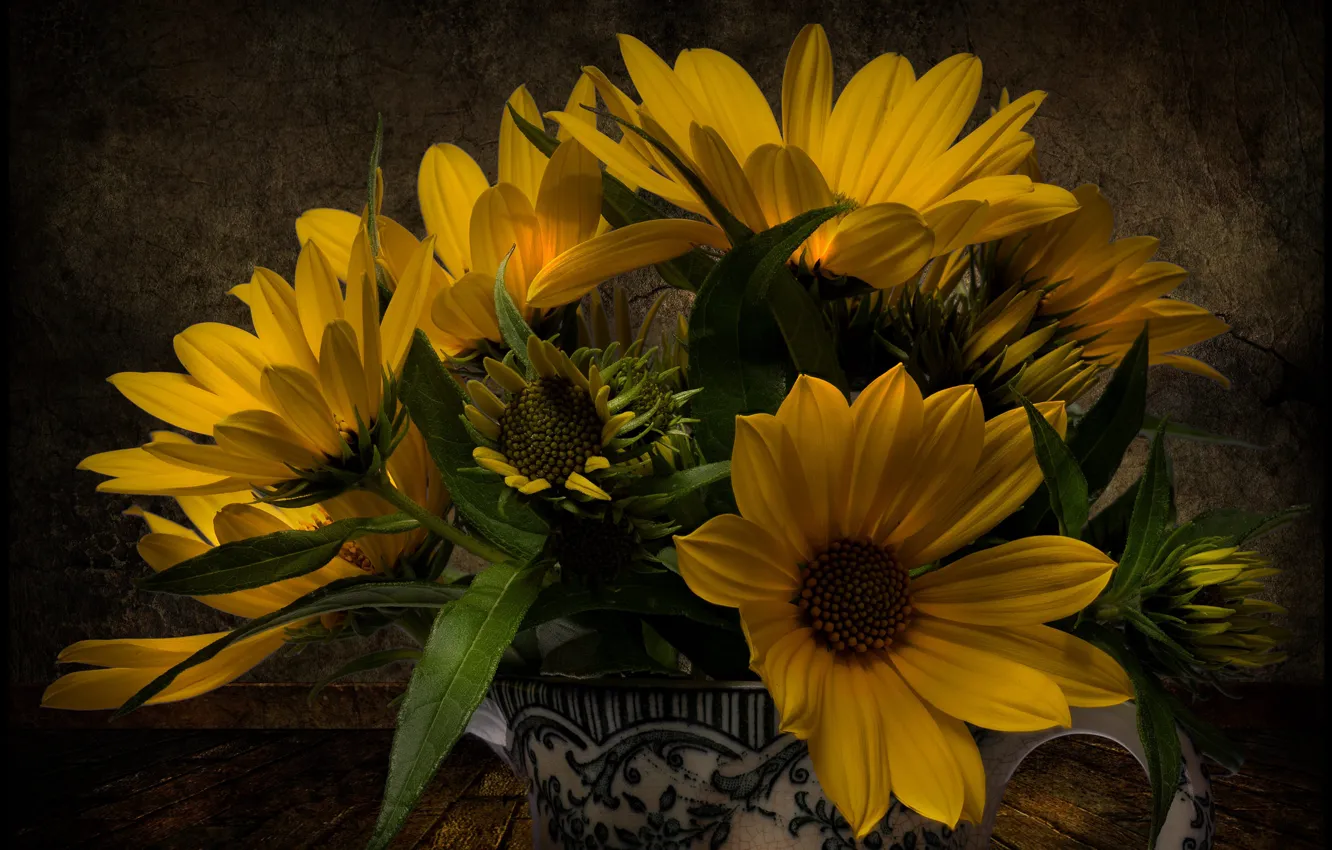 Photo wallpaper yellow, vase, flowers, bouquet, background, treatment, texture, rudbeckia