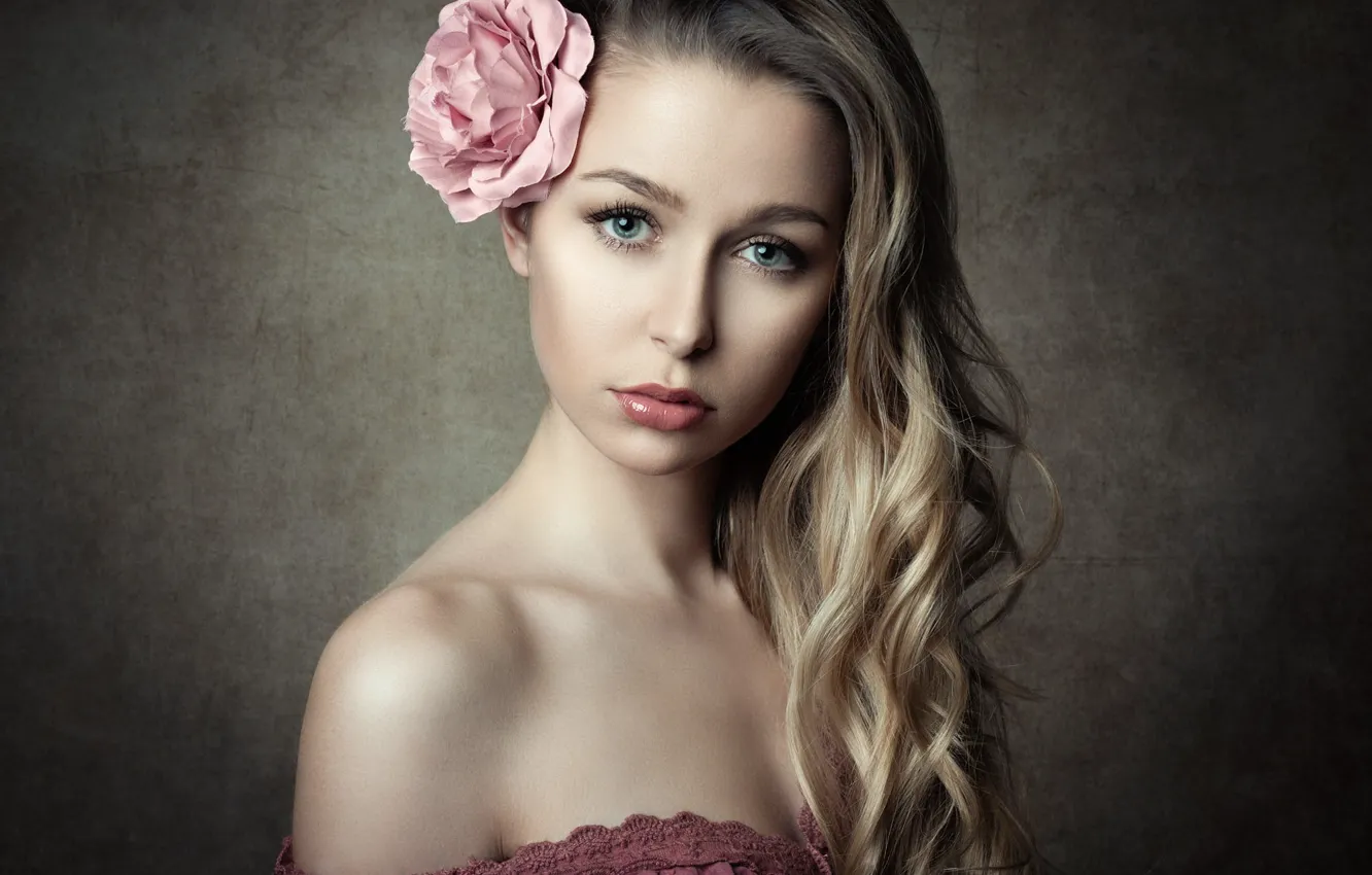 Photo wallpaper portrait, sponge, curls, Theresa, Michael Schnabl