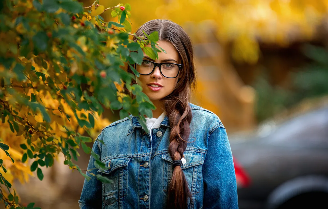 Photo wallpaper braids, sponge, Luba, OF TLT, Alexander Biscuit