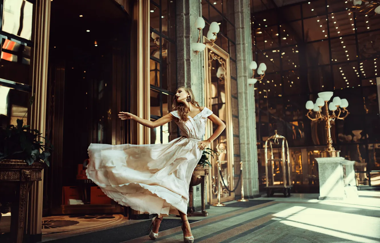 Photo wallpaper girl, the city, dress, Russia, glamor escape