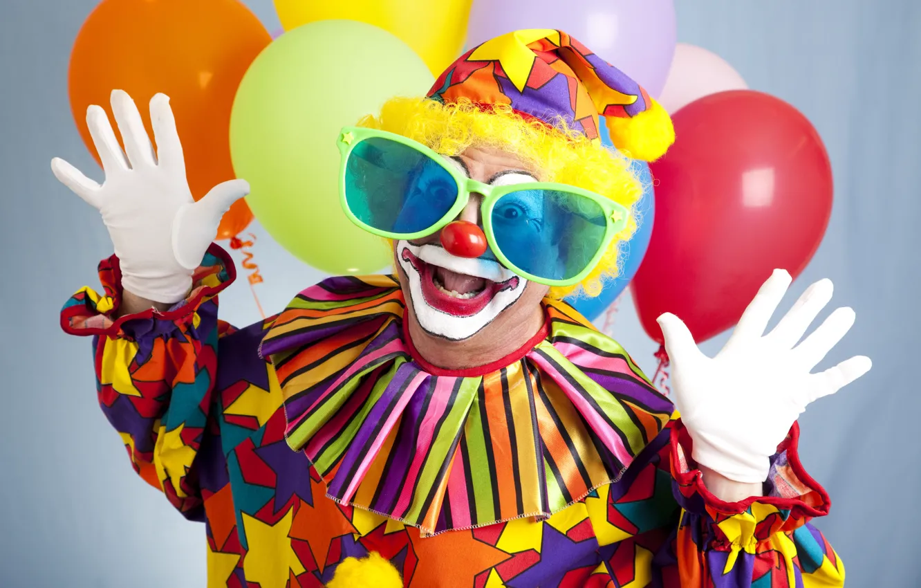Photo wallpaper balls, background, hat, hands, clown, glasses, outfit, gloves