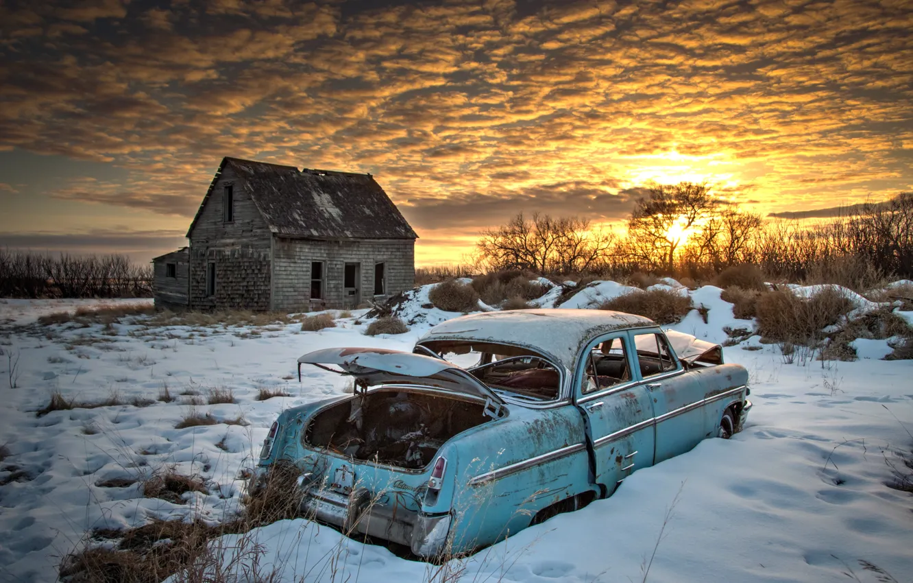 Photo wallpaper machine, snow, sunset, home