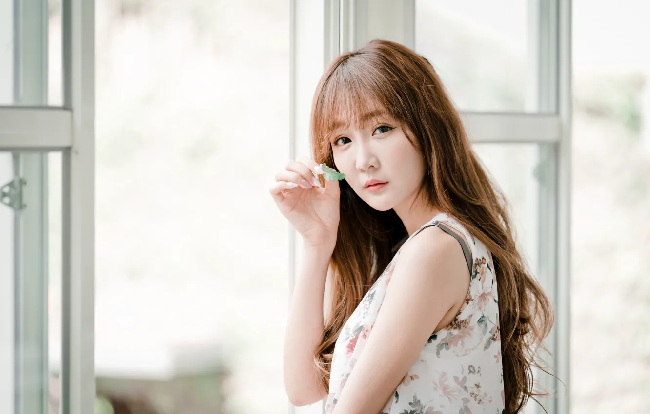 Photo wallpaper look, girl, hair, Asian, leaves, manicure