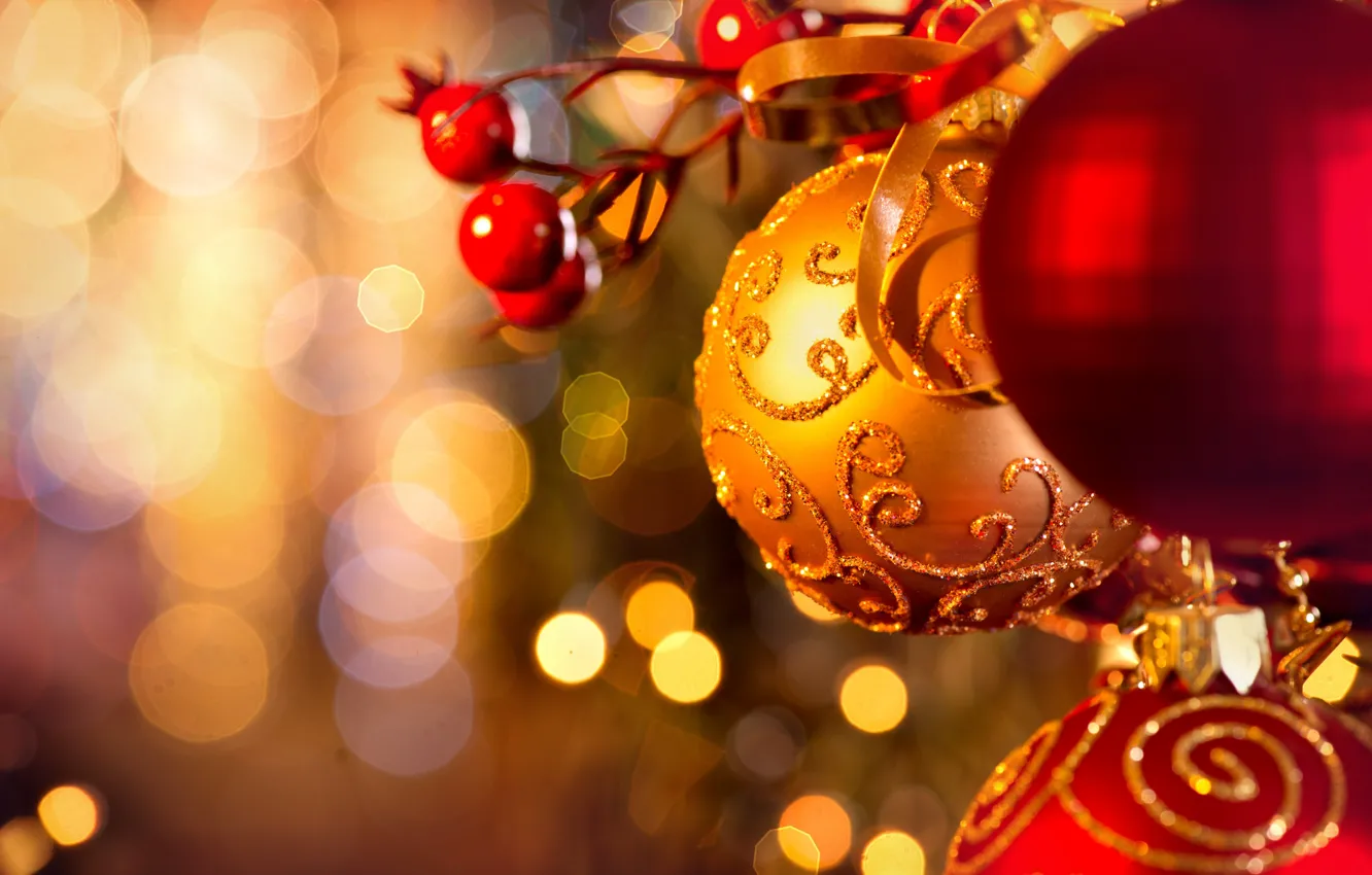 Photo wallpaper macro, berries, balls, toy, new year
