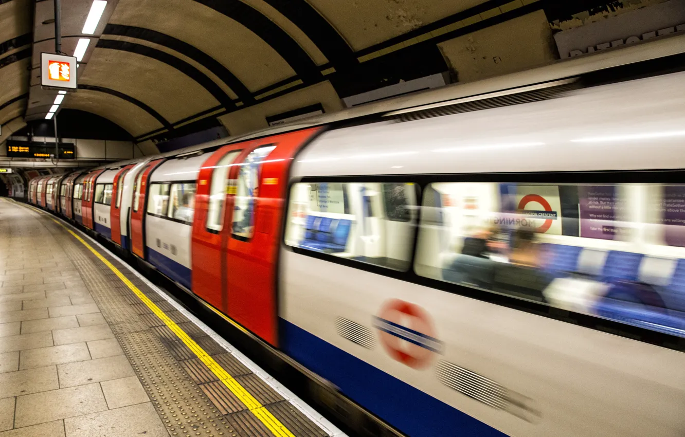 Photo wallpaper metro, London, train, platform, subway, London, Underground, platform