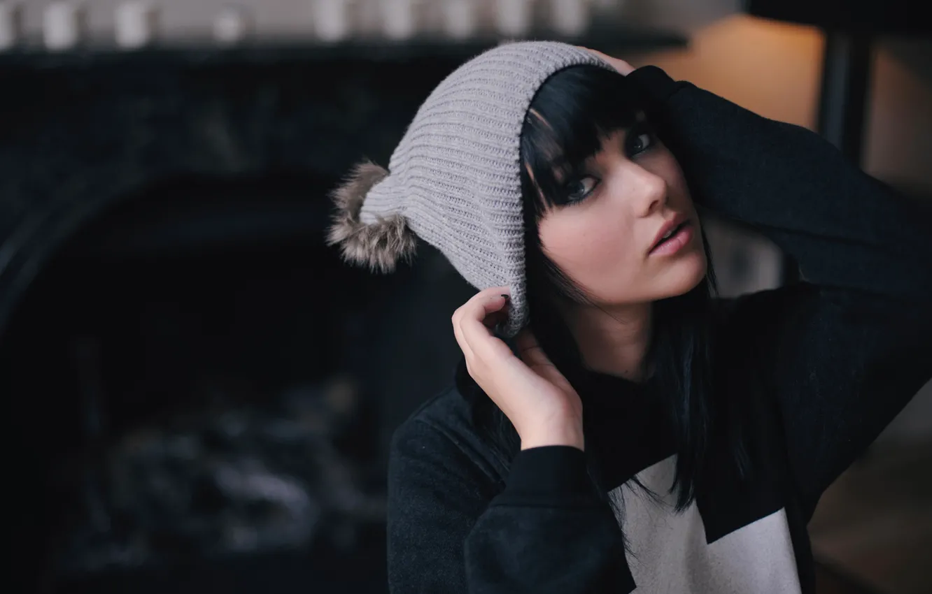 Photo wallpaper girl, eyes, model, brunette, Mellisa Clarke, knit cap